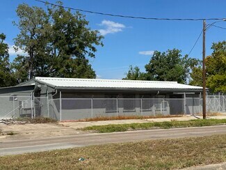 Plus de détails pour 7001 Weaver Rd, Houston, TX - Industriel/Logistique à vendre