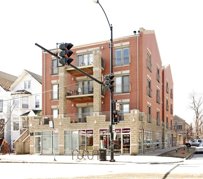 1411 W Grace St, Chicago, IL à louer - Photo de l’immeuble – Image 1 sur 9