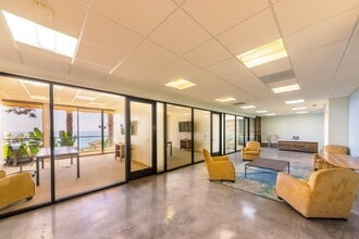 22761 Pacific Coast Hwy, Malibu, CA à louer Photo intérieure– Image 1 sur 11