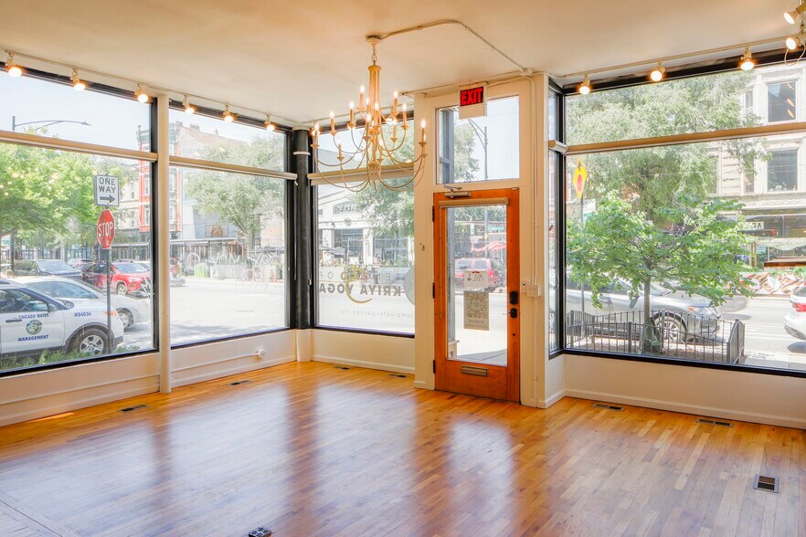 1925 W Division St, Chicago, IL à vendre - Photo de l’immeuble – Image 3 sur 38