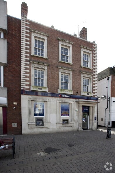 67 High St, Staines à vendre - Photo de l’immeuble – Image 3 sur 3