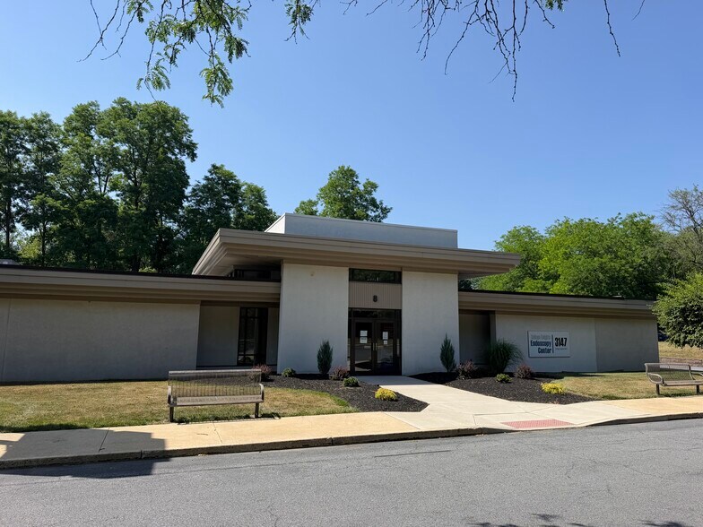 3147 College Heights Blvd, Allentown, PA à vendre - Photo de l’immeuble – Image 1 sur 1