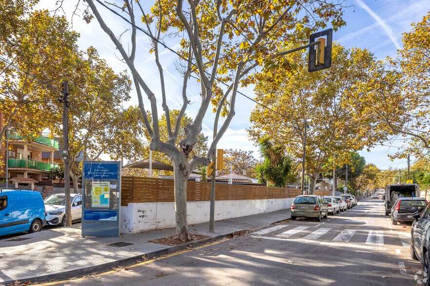 Terrain dans Castelldefels, Barcelona à vendre - Photo de l’immeuble – Image 2 sur 5