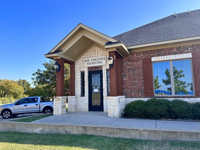 7000 Parkwood Blvd, Frisco, TX à louer - Photo de l’immeuble – Image 1 sur 6