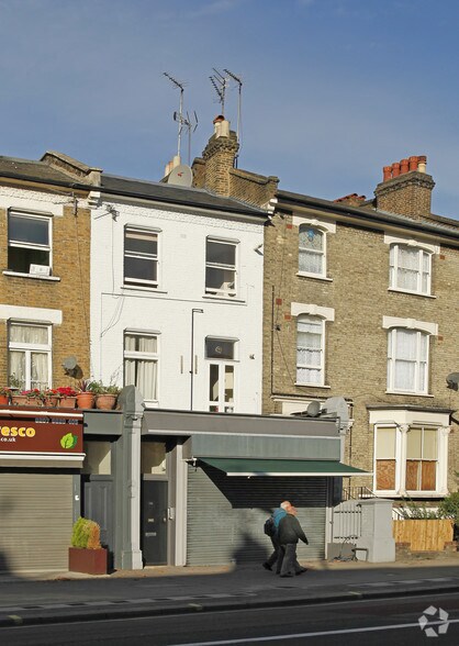 38 Shepherds Bush Rd, Londres à vendre - Photo de l’immeuble – Image 2 sur 4