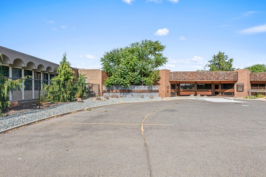 411-413 N 2nd St, Yakima, WA à vendre - Photo de l’immeuble – Image 2 sur 27