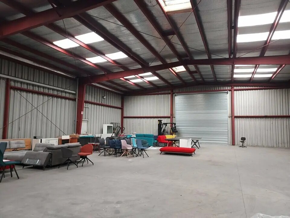 Industriel/Logistique dans Vitrolles à louer Photo de l’immeuble– Image 1 sur 6