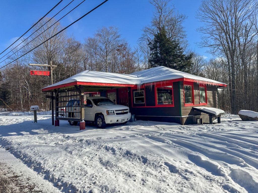 4226 NY-28, Old Forge, NY à vendre Photo principale– Image 1 sur 6