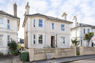 Plus de détails pour 18 Upper Grosvenor Rd, Tunbridge Wells - Bureau à louer