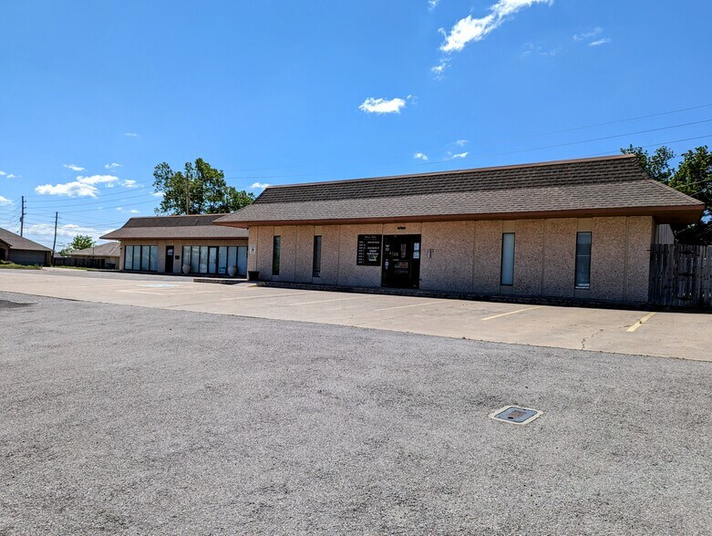 1006 NW 47th St, Lawton, OK à vendre - Photo de l’immeuble – Image 2 sur 14