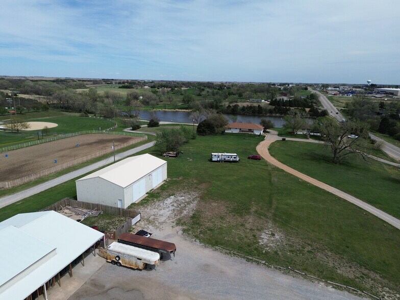 1021 Pony Express Hwy, Marysville, KS à vendre - Photo de l’immeuble – Image 3 sur 16