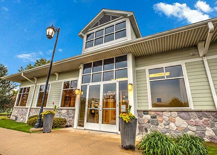 1151 E Paris Ave SE, Grand Rapids, MI à vendre - Photo de l’immeuble – Image 2 sur 4