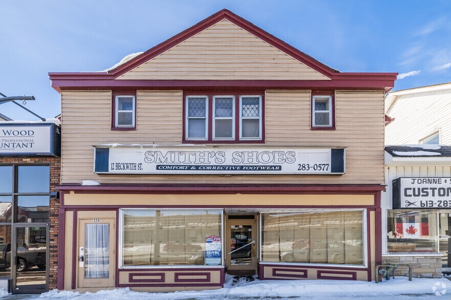 12 Beckwith St N, Smiths Falls, ON à vendre - Photo de l’immeuble – Image 2 sur 3
