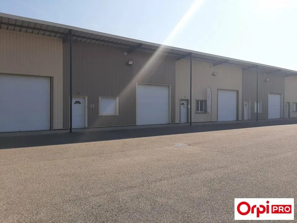 Local d’activités dans Saint-Marcel-lès-Valence à louer Photo de l’immeuble– Image 1 sur 7