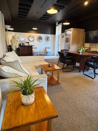 Plus de détails pour 19089 Jensen Way, Poulsbo, WA - Coworking à louer
