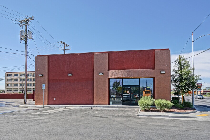 2730 S Maryland Pky, Las Vegas, NV à vendre - Photo de l’immeuble – Image 3 sur 3