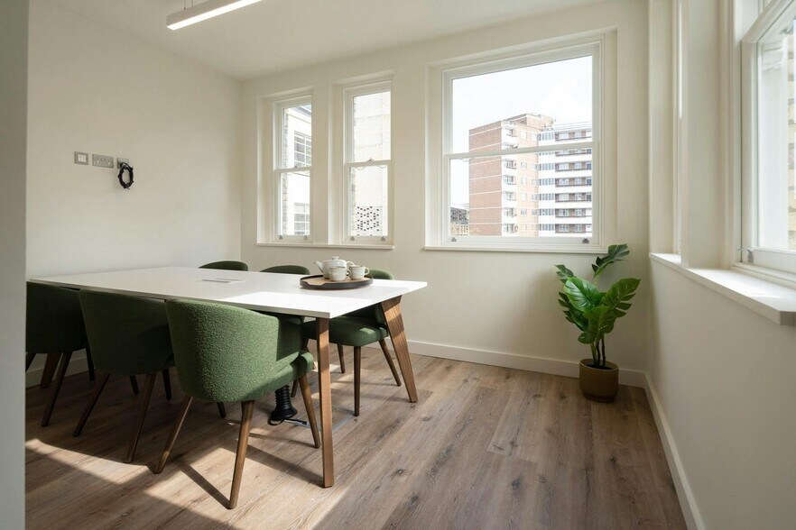 88 Goswell Rd, Londres à louer - Photo de l’immeuble – Image 3 sur 15