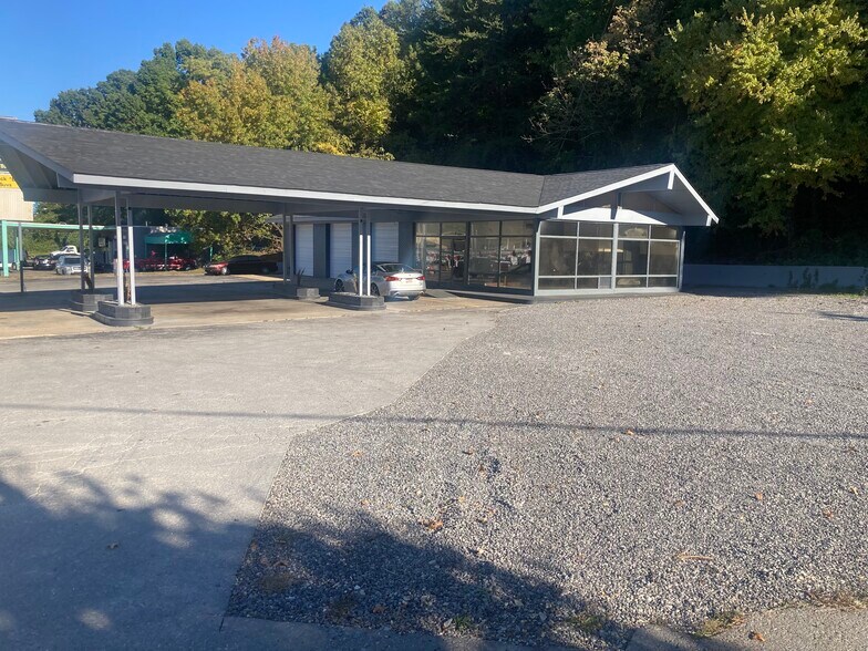 3920 Hixson Pike, Chattanooga, TN à louer - Photo principale – Image 1 sur 7