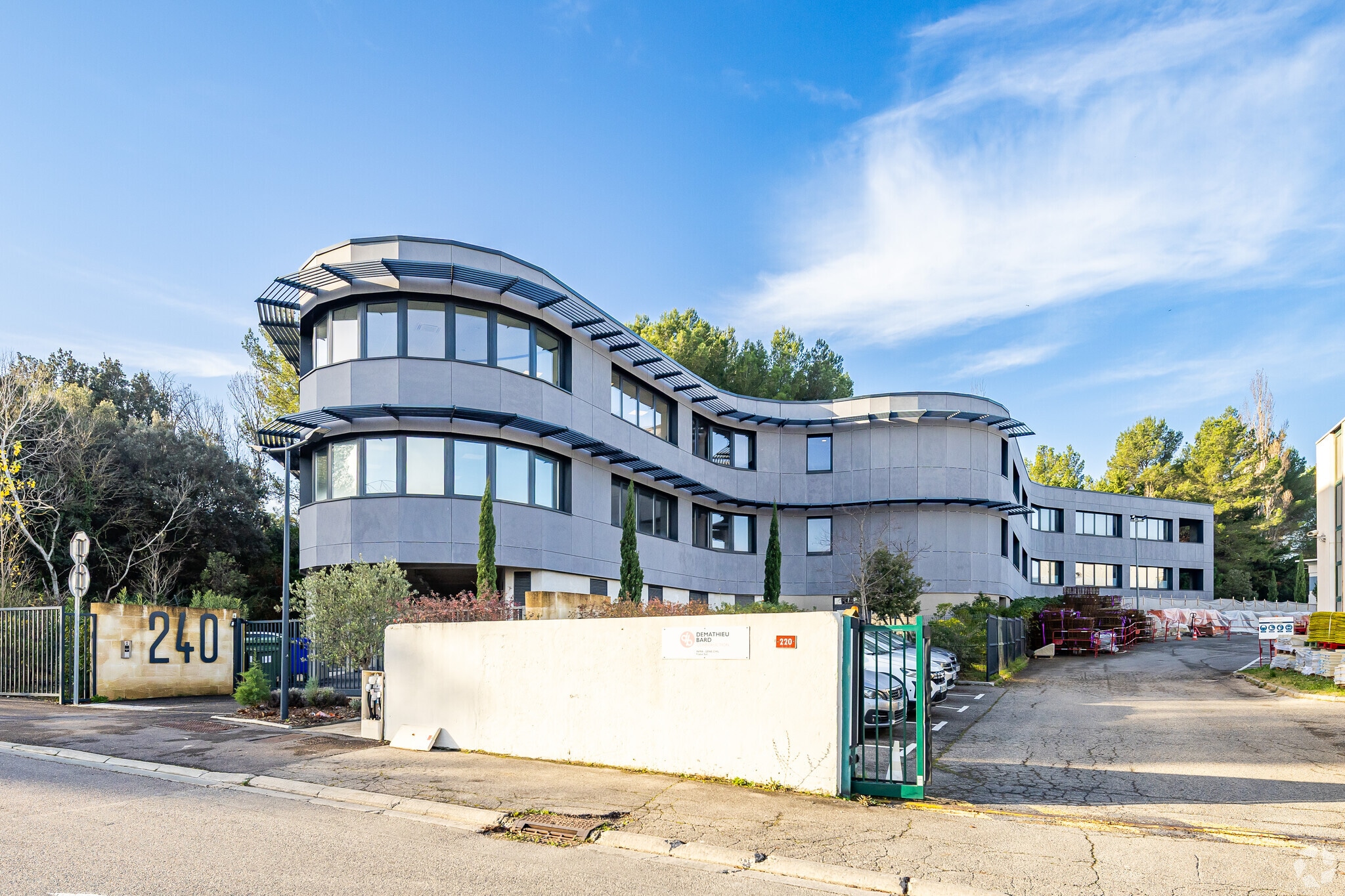 Bureau dans Aix-en-Provence à vendre Photo principale– Image 1 sur 3