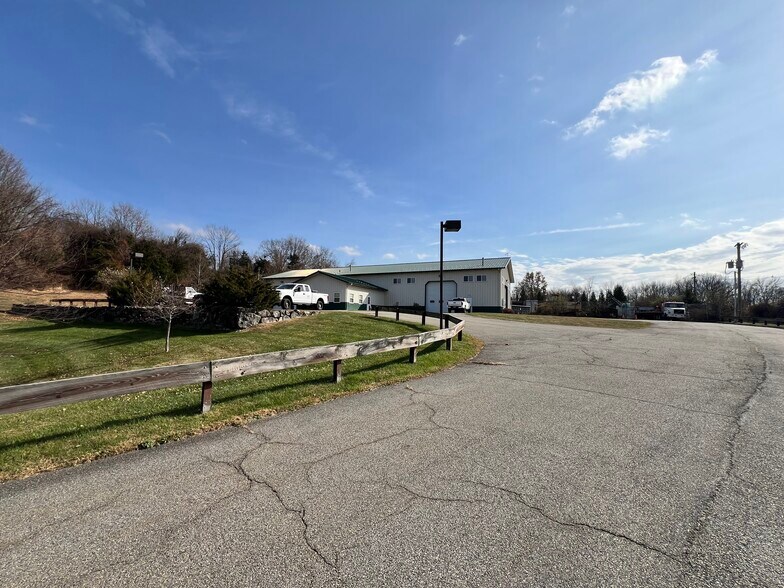 10 Park Dr, Franklin, NJ à louer - Photo de l’immeuble – Image 2 sur 42