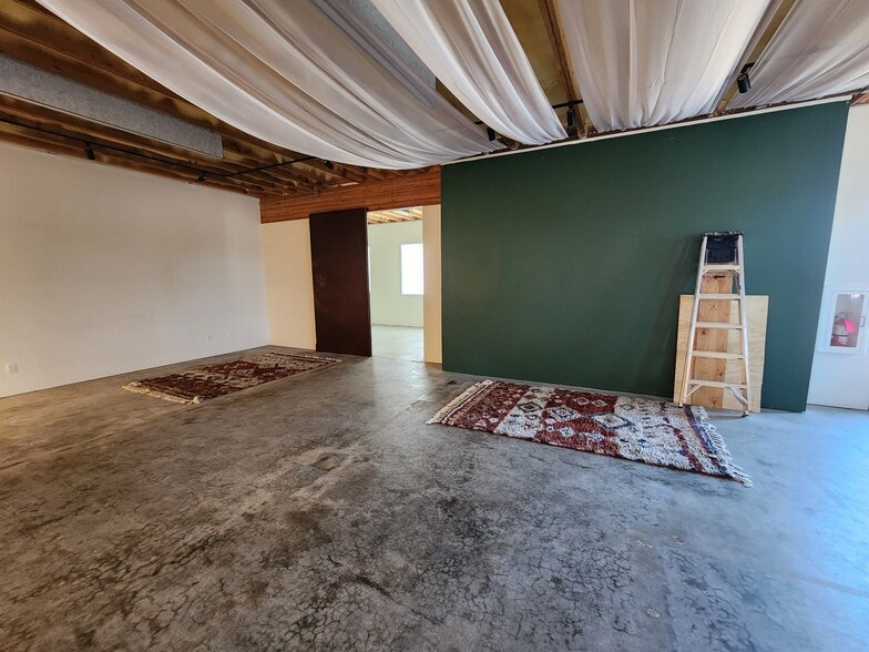 830 Pacific Ave, Bremerton, WA à louer - Photo de l’immeuble – Image 3 sur 10