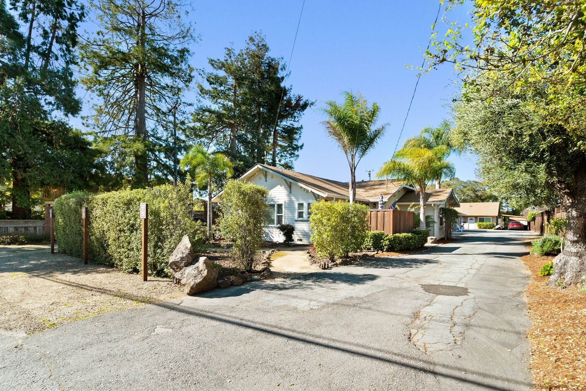 420 Capitola Road Ext, Santa Cruz, CA à vendre Photo principale– Image 1 sur 172