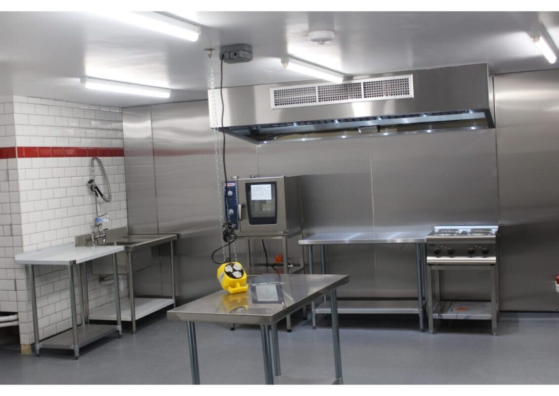 1 Dock Road, Londres à louer Photo intérieure– Image 1 sur 6