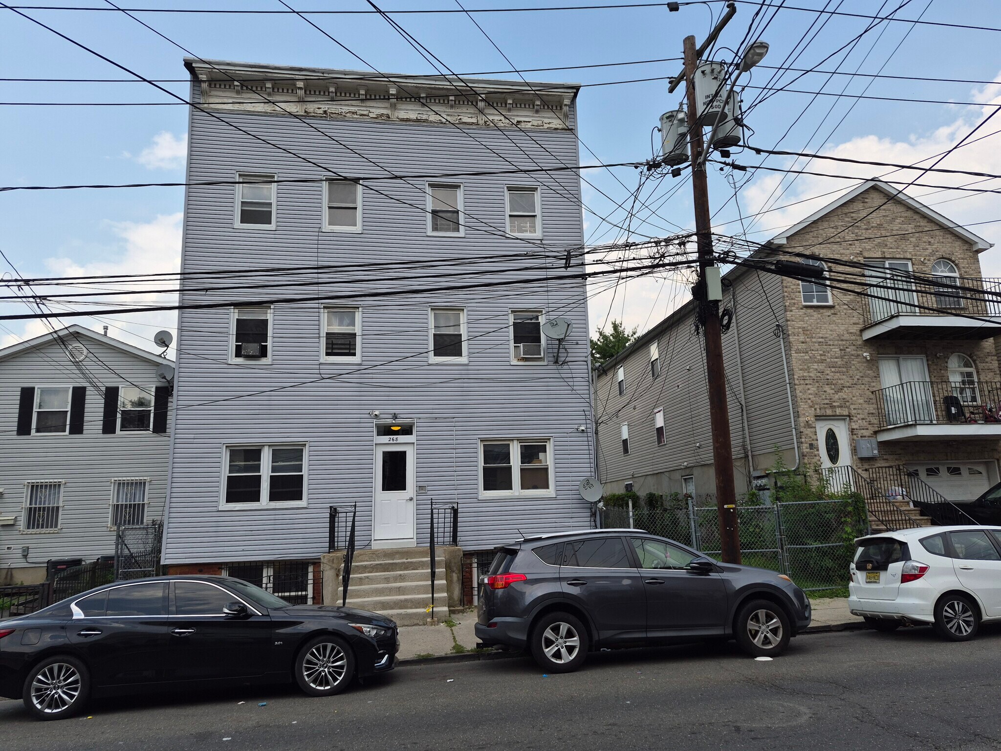 268 Forrest St, Jersey City, NJ à vendre Photo de l’immeuble– Image 1 sur 10