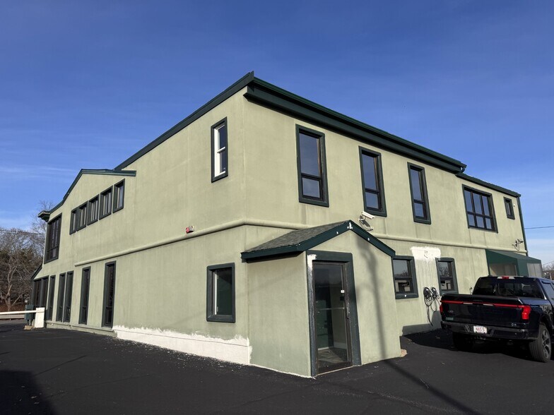 265 Newbury St, Peabody, MA à vendre - Photo de l’immeuble – Image 2 sur 10