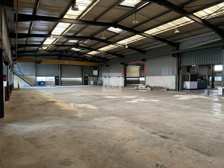 Industriel/Logistique dans Seyssins à vendre - Photo de l’immeuble – Image 1 sur 4