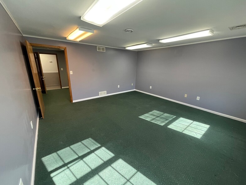 440 Route 513, Califon, NJ à louer - Photo de l’immeuble – Image 1 sur 4