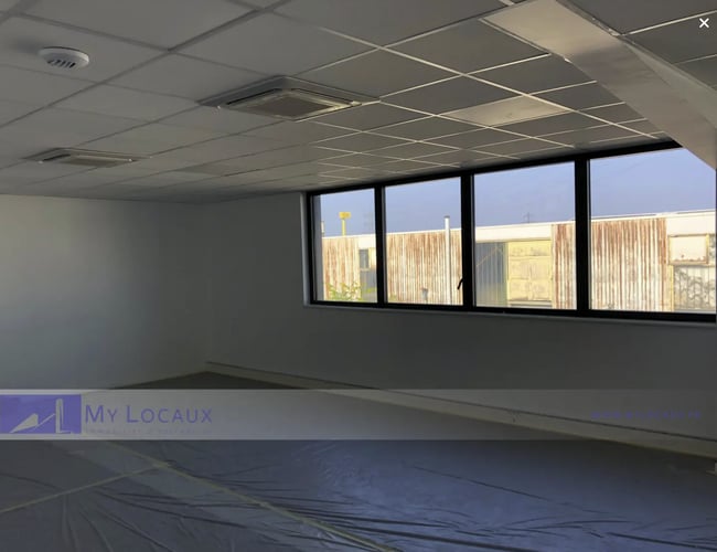 Plus de détails pour Avenue Marc Sangnier, Villeneuve-la-Garenne - Local d'activités à louer