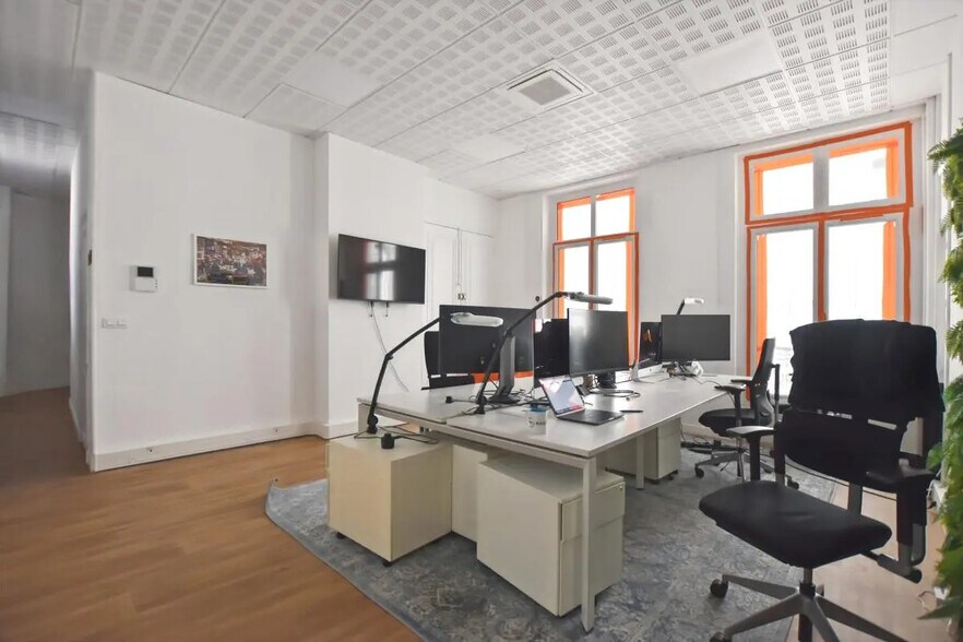 Bureau dans Paris à louer - Photo de l’immeuble – Image 3 sur 9