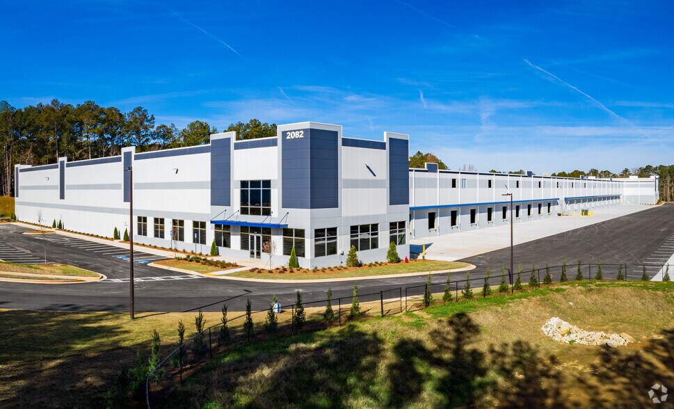 2082 E Park Dr NE, Conyers, GA à louer - Photo de l’immeuble – Image 2 sur 19