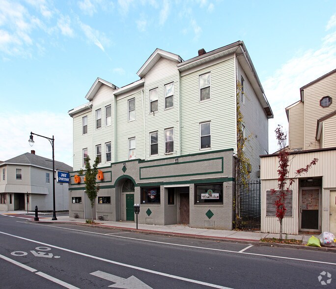 148-152 Millbury St, Worcester, MA à vendre - Photo de l’immeuble – Image 2 sur 19