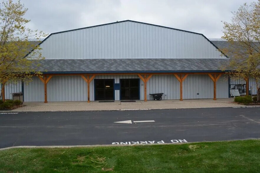 10561 Success Ln, Miamisburg, OH à vendre - Photo de l’immeuble – Image 1 sur 7