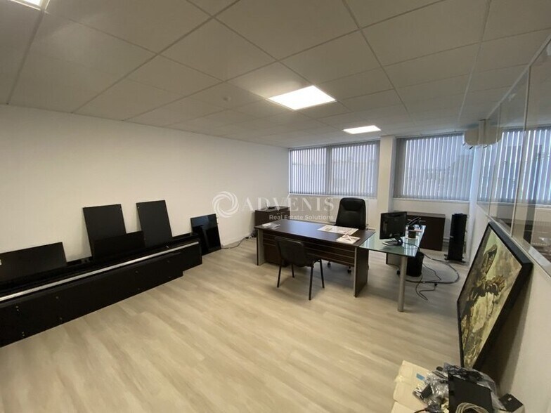 Bureau dans Buc à vendre - Photo intérieure – Image 3 sur 5
