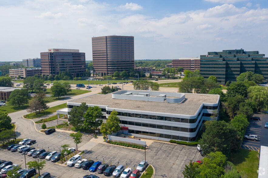 2221 Camden Ct, Oak Brook, IL à louer - Aérien – Image 2 sur 4