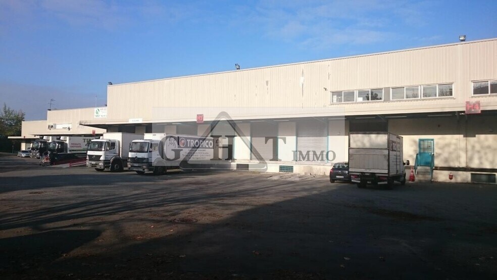 Industriel/Logistique dans Garges-lès-Gonesse à louer - Photo de l’immeuble – Image 2 sur 7