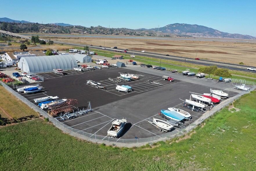 270 Sears Point, Petaluma, CA à louer - Photo de l’immeuble – Image 1 sur 5