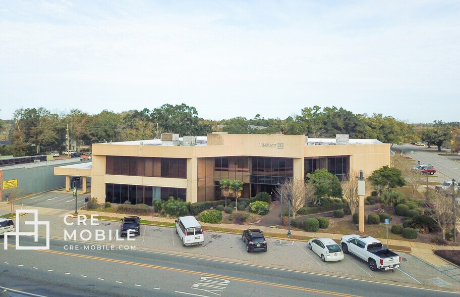 200 W Laurel Ave, Foley, AL à louer - Photo de l’immeuble – Image 3 sur 16