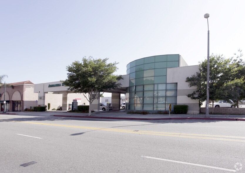 123 N Garfield, Alhambra, CA à louer - Photo de l’immeuble – Image 2 sur 11