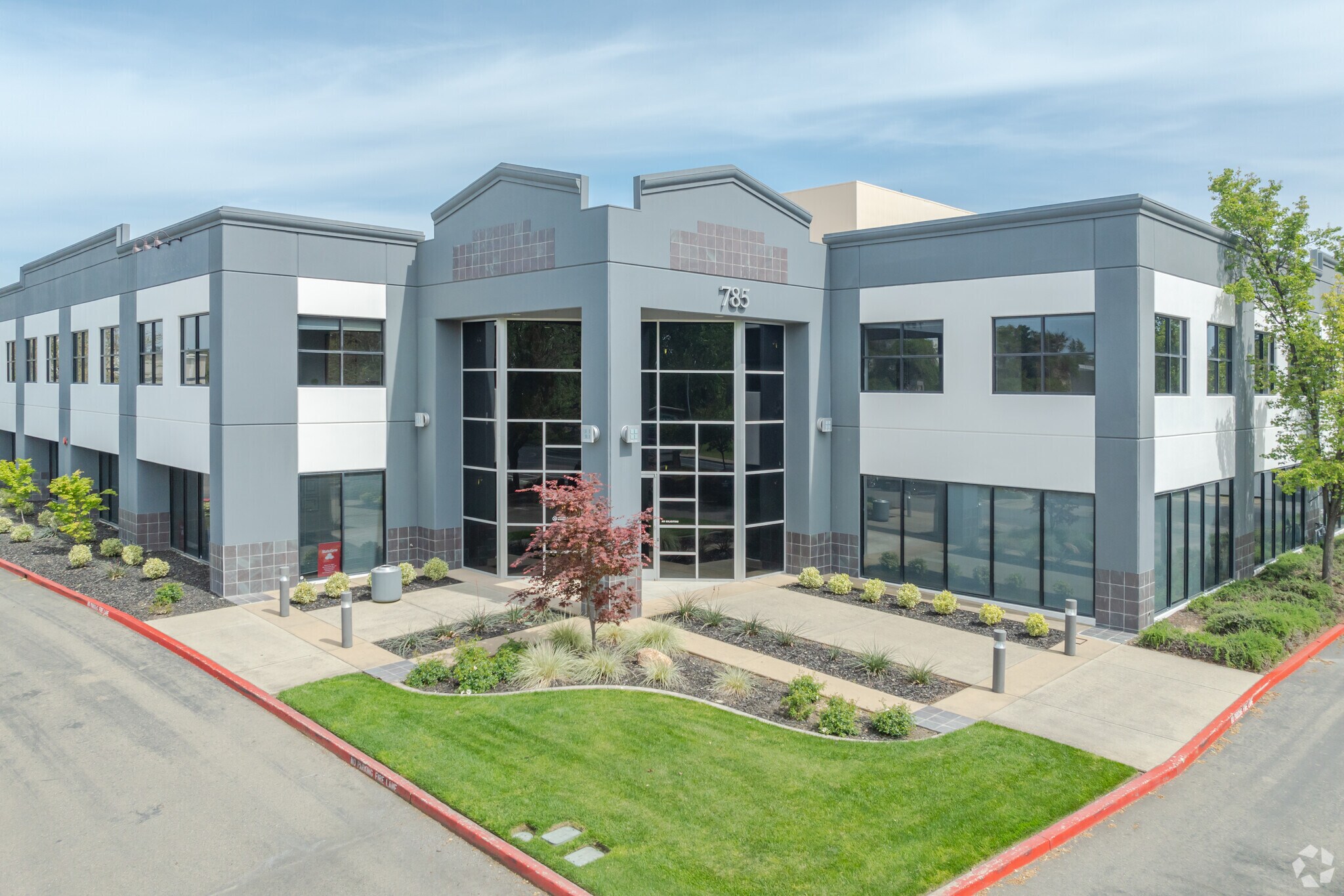 785 Orchard Dr, Folsom, CA à louer Photo principale– Image 1 sur 32