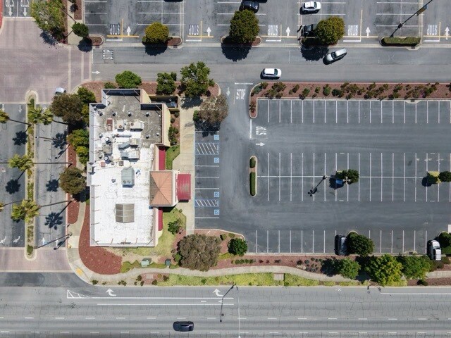 1616 N Main St, Salinas, CA à vendre - Photo de l’immeuble – Image 3 sur 7