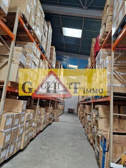 Industriel/Logistique dans Combs-la-Ville à vendre - Photo de l’immeuble – Image 1 sur 7