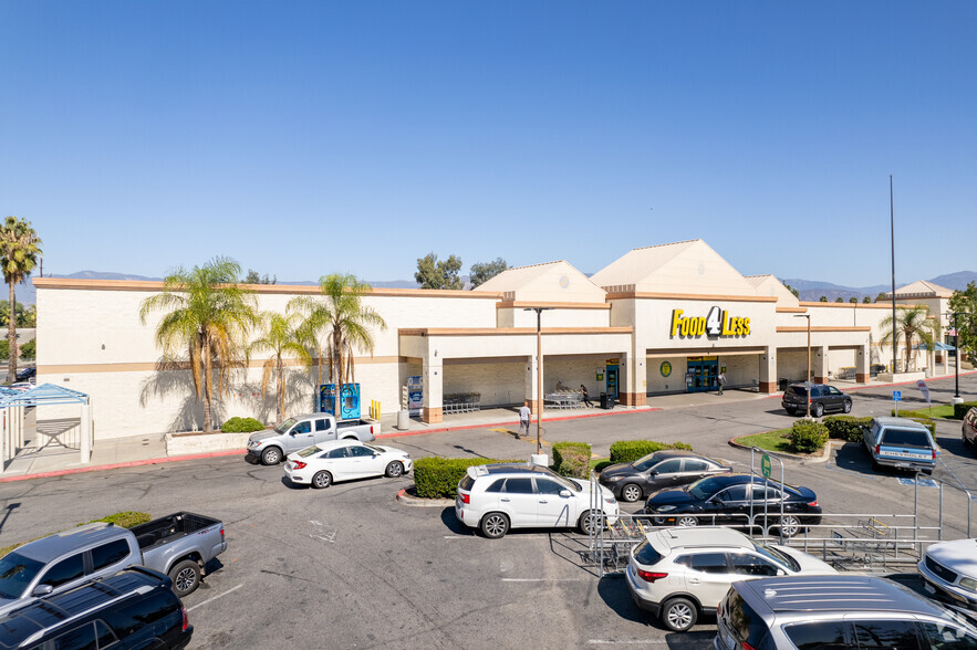 2050 W Redlands Blvd, Redlands, CA à louer - Photo de l’immeuble – Image 2 sur 7