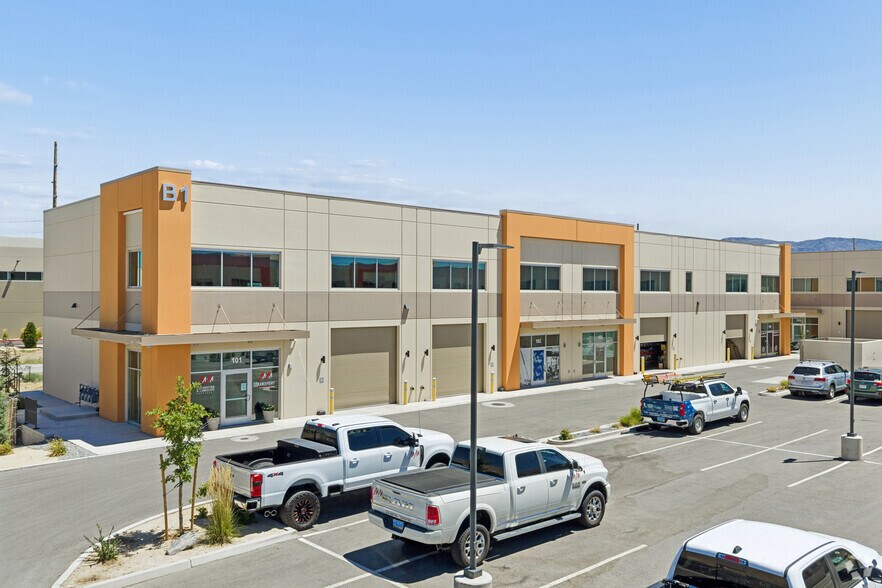180 Design Pl, Sparks, NV à louer - Photo de l’immeuble – Image 1 sur 14