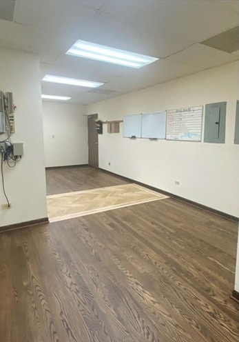 985 Graceland Ave, Des Plaines, IL à vendre - Photo intérieure – Image 3 sur 7