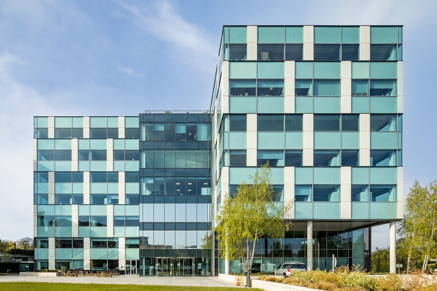 2 Park Royal, Londres à louer - Photo de l’immeuble – Image 3 sur 20