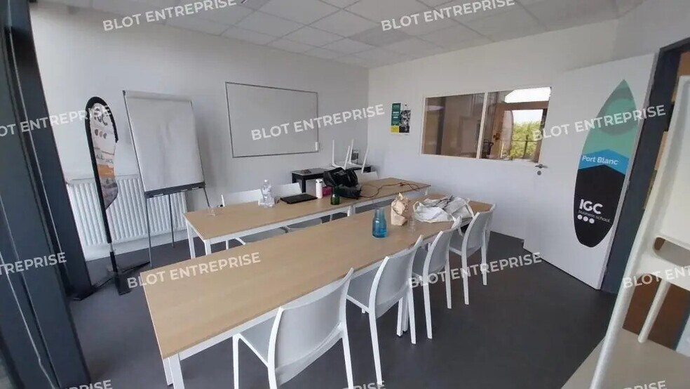 Bureau dans Saint-Malo à louer - Photo de l’immeuble – Image 2 sur 6